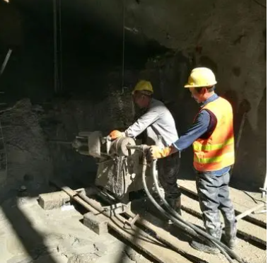 兰山水下抗分散灌浆料特点 水下不分散注浆料介绍
